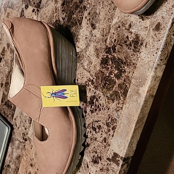 Fly London Leather Rubber   Strap Wedge Shoes - Picture 3 of 9